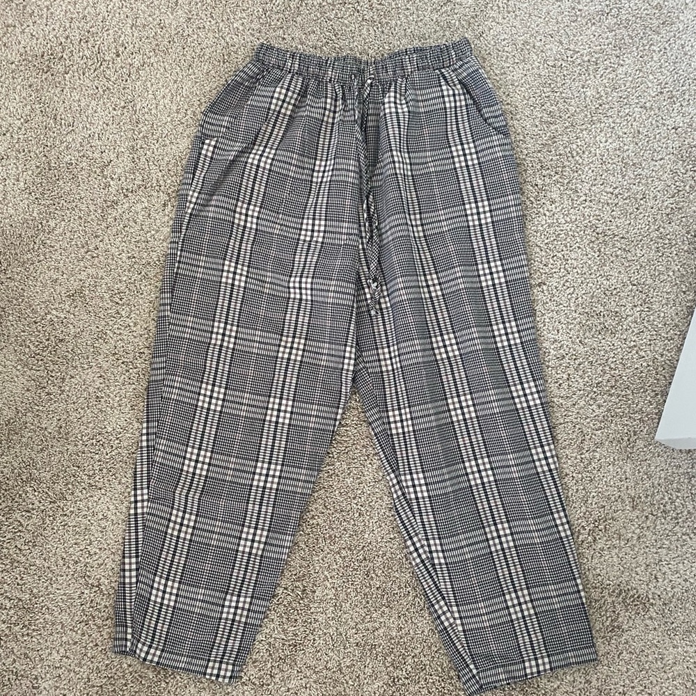 Lightweight plaid pants